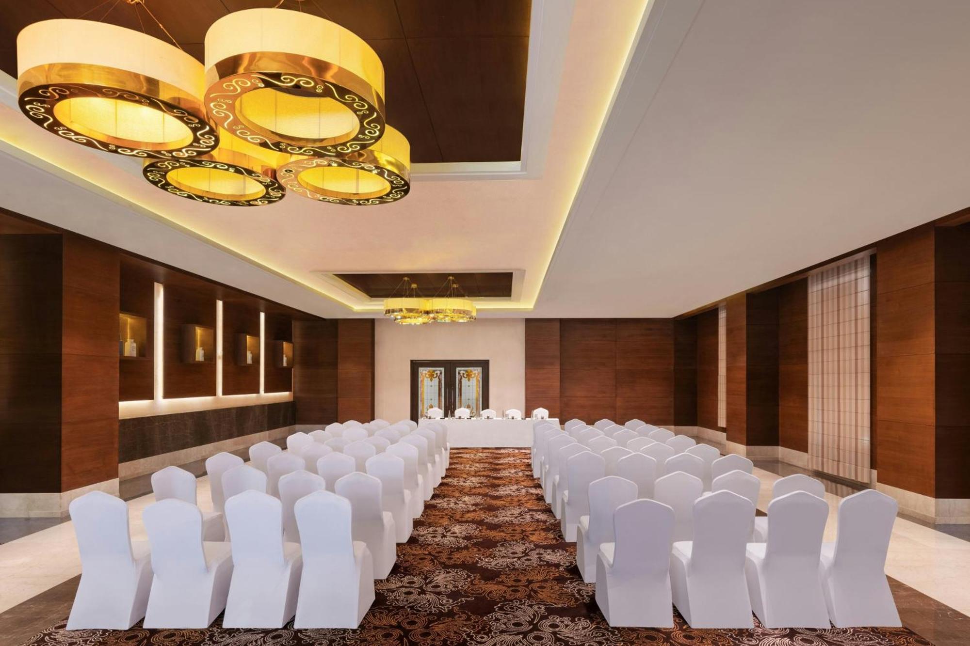 Hotel Sheraton Grand Palace Indore