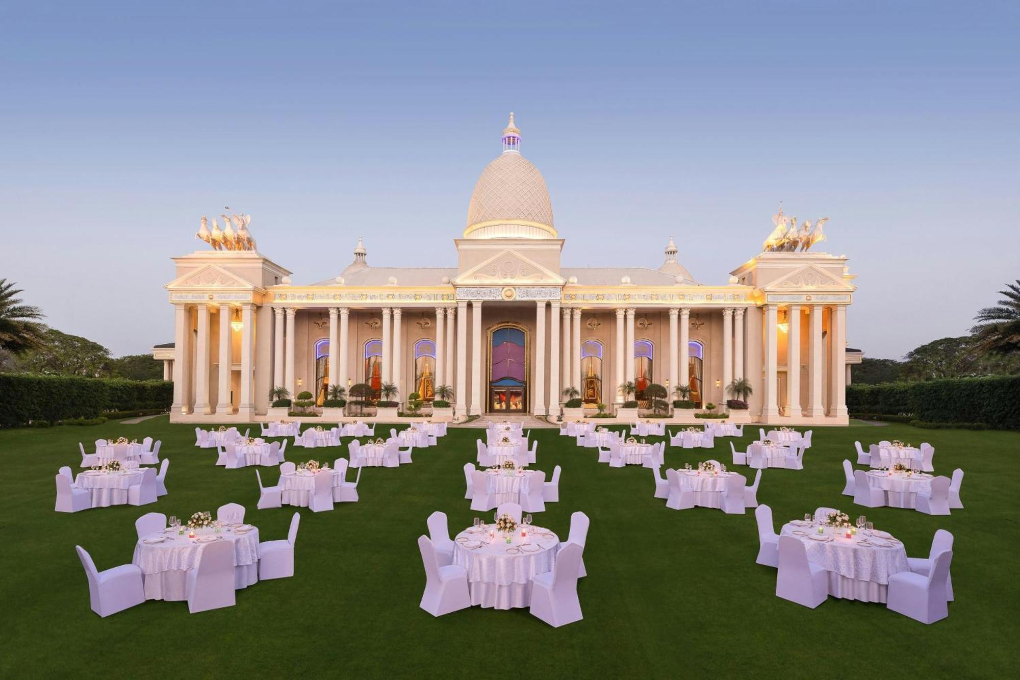 Sheraton Grand Palace Hotel